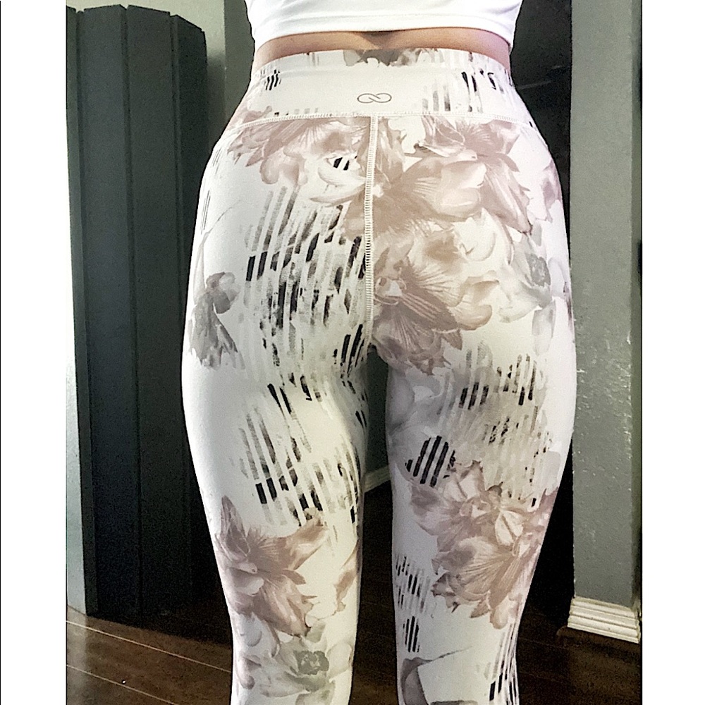 CALIA Carrie Underwood Leggings